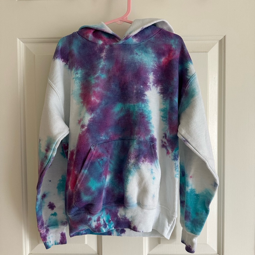 Hanes Tie-Dye Hoodie, youth small